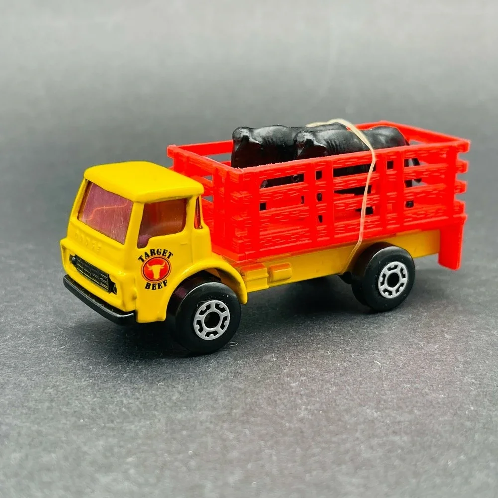 Matchbox Superfast Cattle Truck Hauler Yellow Target Beef Diecast‎ 1/64 Loose